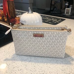 Michael Kors crossbody authentic brand new